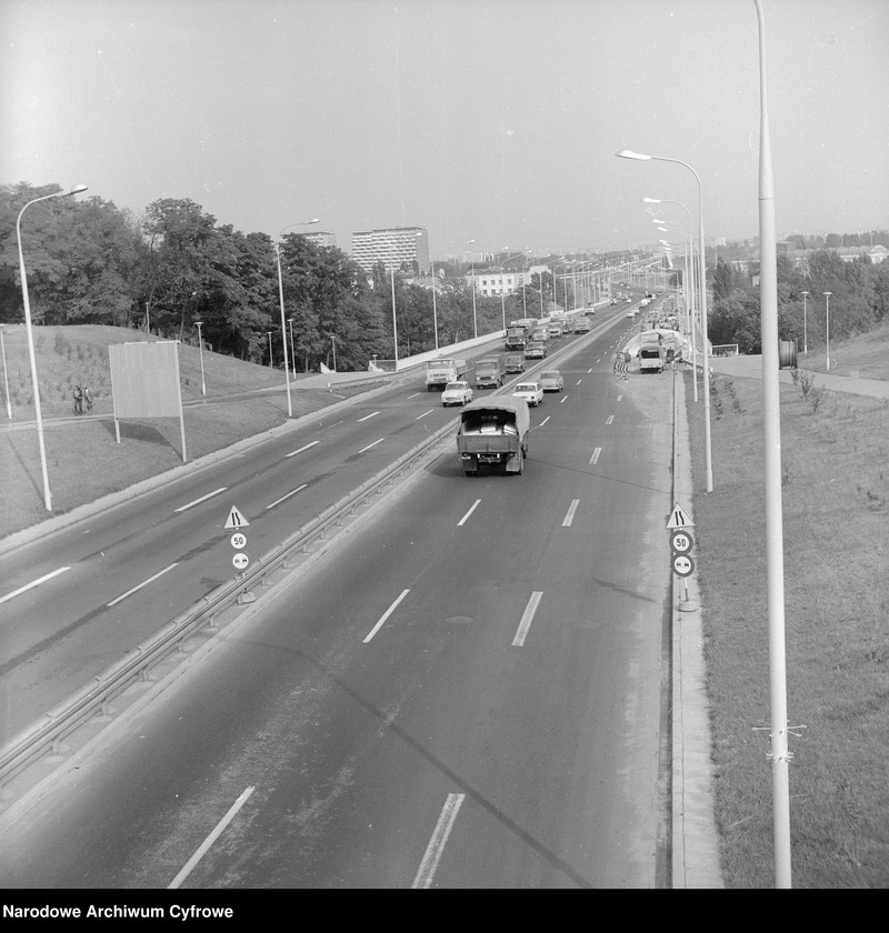 image.from.unit.number "Trasa Łazienkowska w Warszawie"