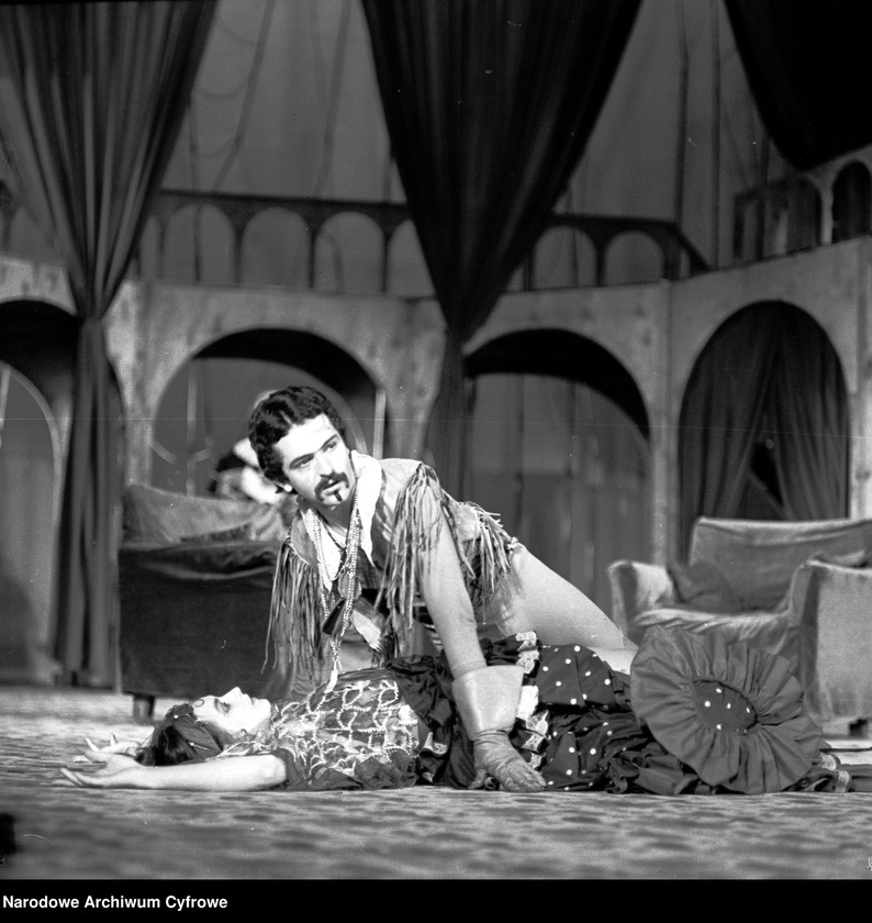 image.from.unit.number "Warszawa. Teatr Nowy - Sztuka "Zielony Gil""