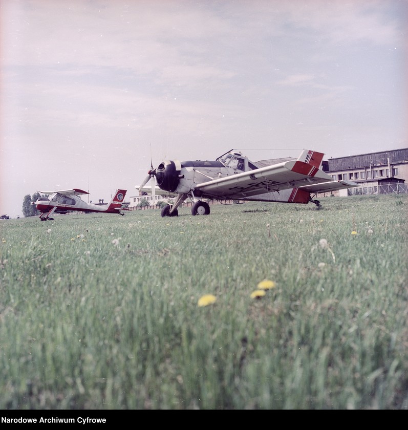 image.from.unit.number "Pierwszy egzemplarz samolotu PZL-106 BS Kruk (SP-PKW)"