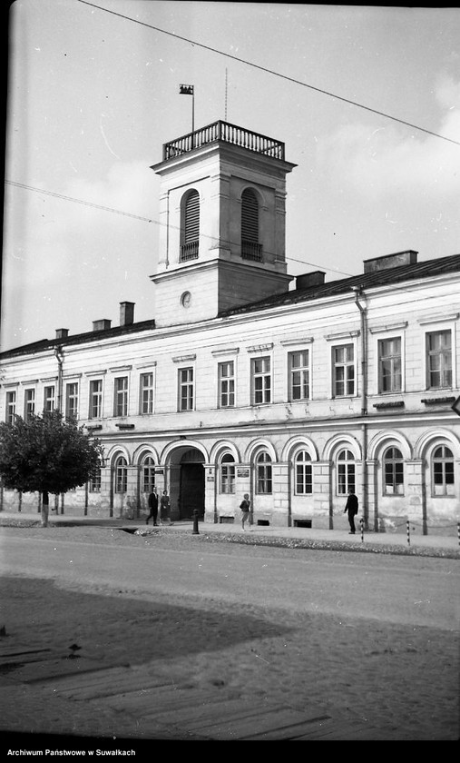 image.from.unit.number "Ratusz Miejski w Suwałkach"