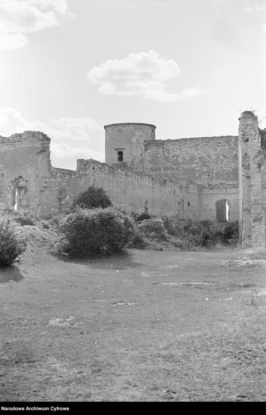 image.from.unit.number "Janowiec"