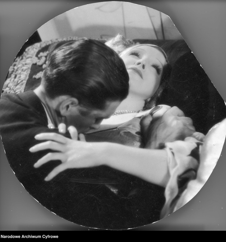 image.from.unit.number "Film "Szpieg w masce""