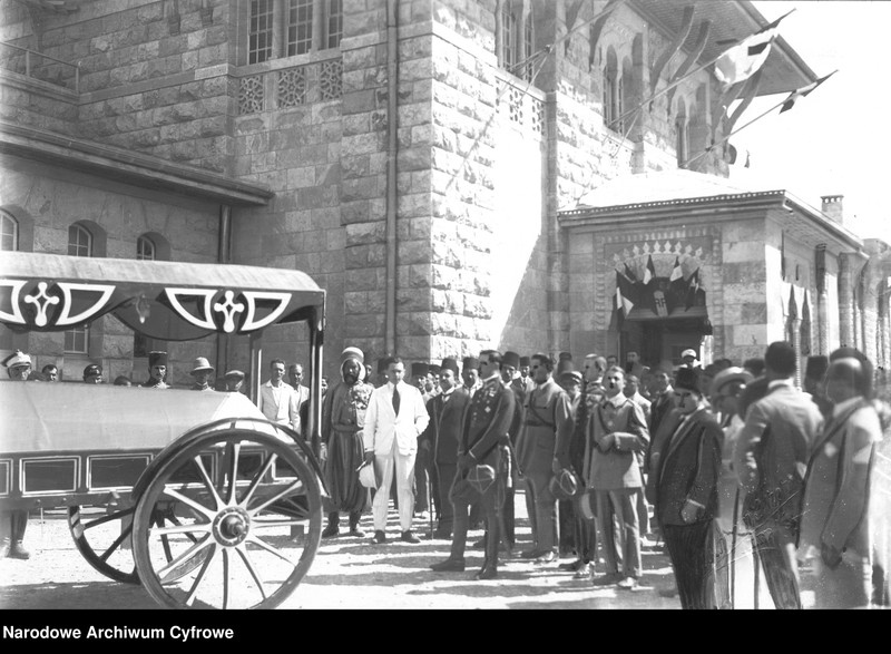 image.from.unit.number "Sprowadzenie prochów generała Józefa Bema z miejscowości Aleppo w Syrii do Polski"