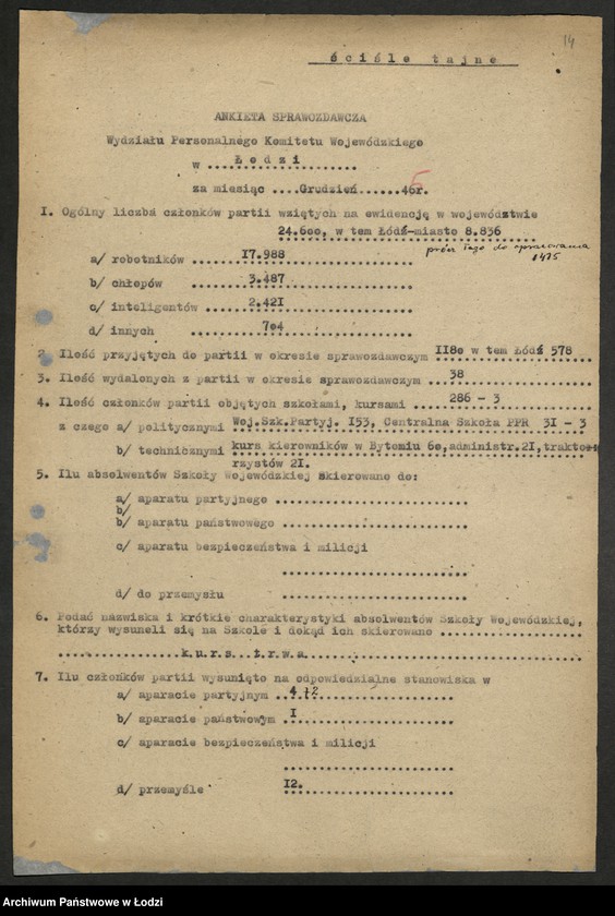 Obraz 15 z jednostki "Ankiety sprawozdawcze Wydziału [z załącznikami]"