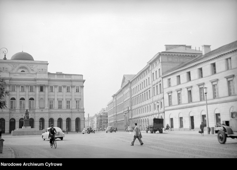 image.from.unit.number "Odbudowany Dom Interesów Andrzeja Zamoyskiego (Pałac Zamoyskich) przy ul. Nowy Świat 67/69 w Warszawie"
