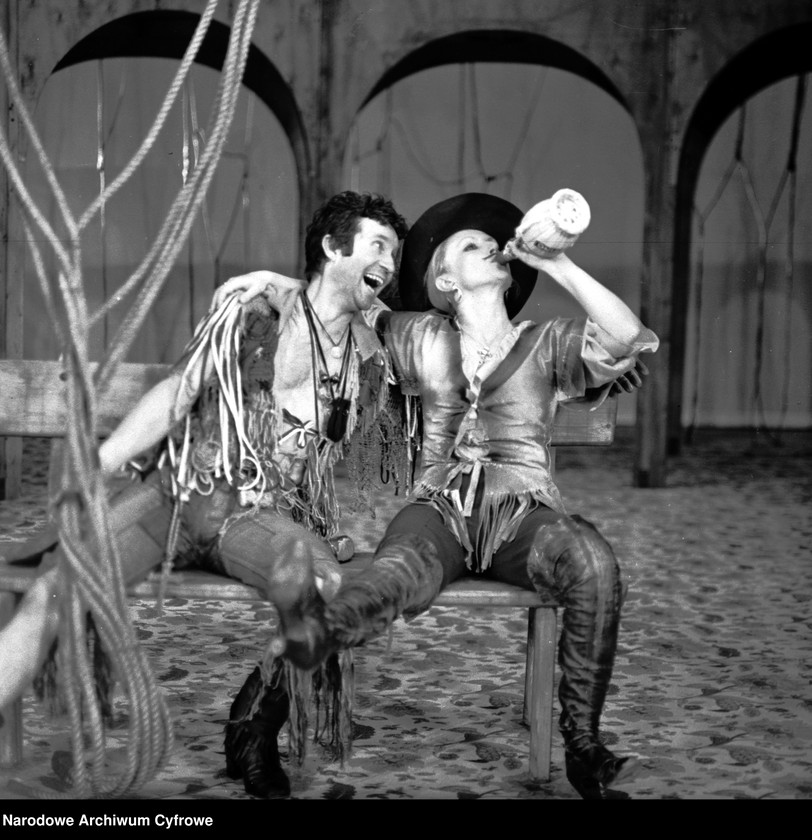 image.from.unit.number "Warszawa. Teatr Nowy - Sztuka "Zielony Gil""