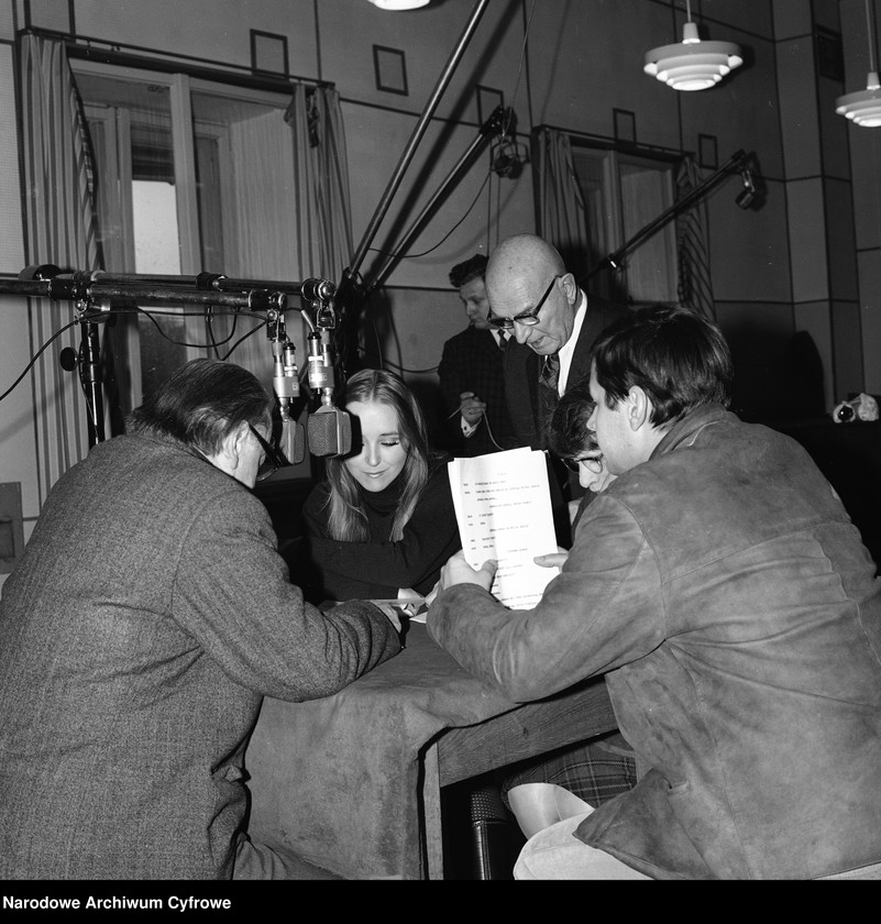 image.from.unit.number "Nagrywanie 500. odcinka słuchowiska radiowego "W Jezioranach" w Polskim Radiu"