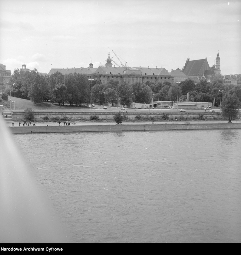 image.from.unit.number "Odbudowany Zamek Królewski w Warszawie"