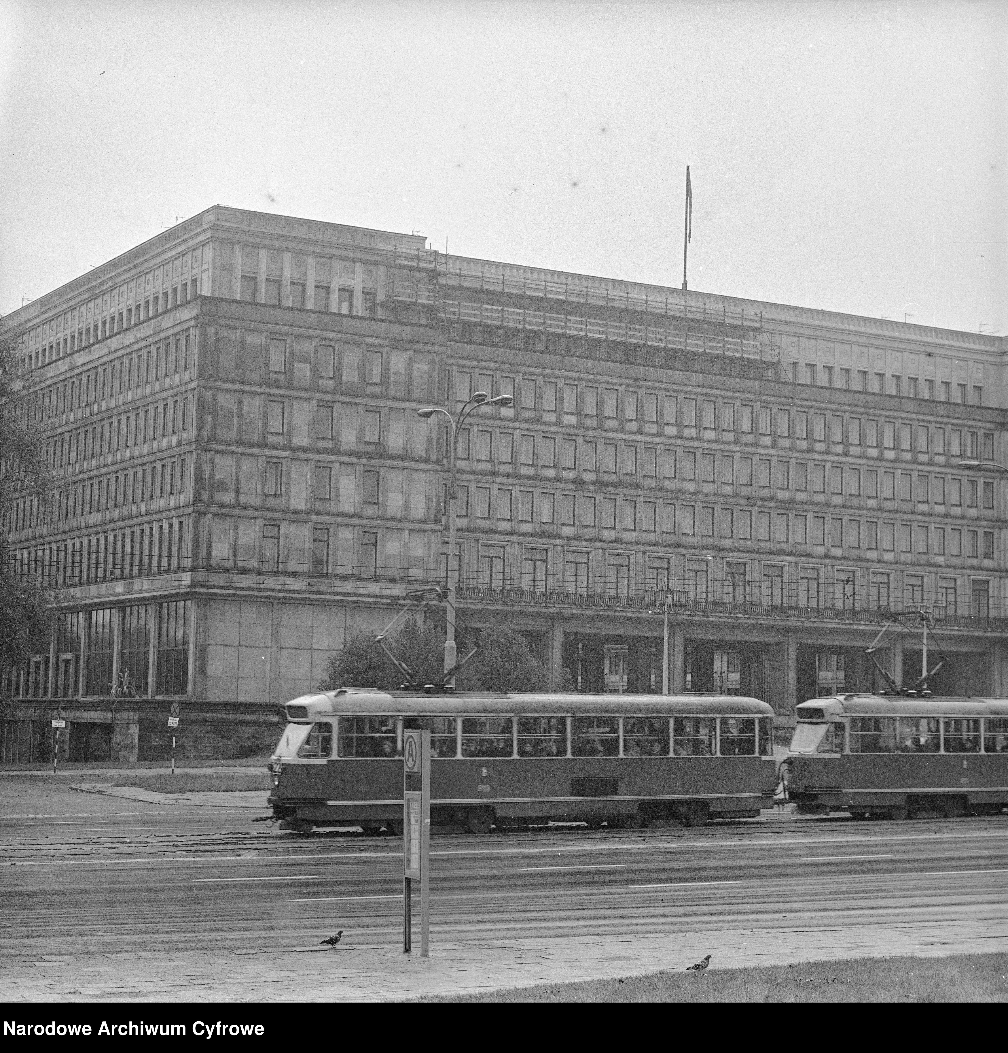 Skan z jednostki: Gmach KC PZPR (Dom Partii) w Warszawie