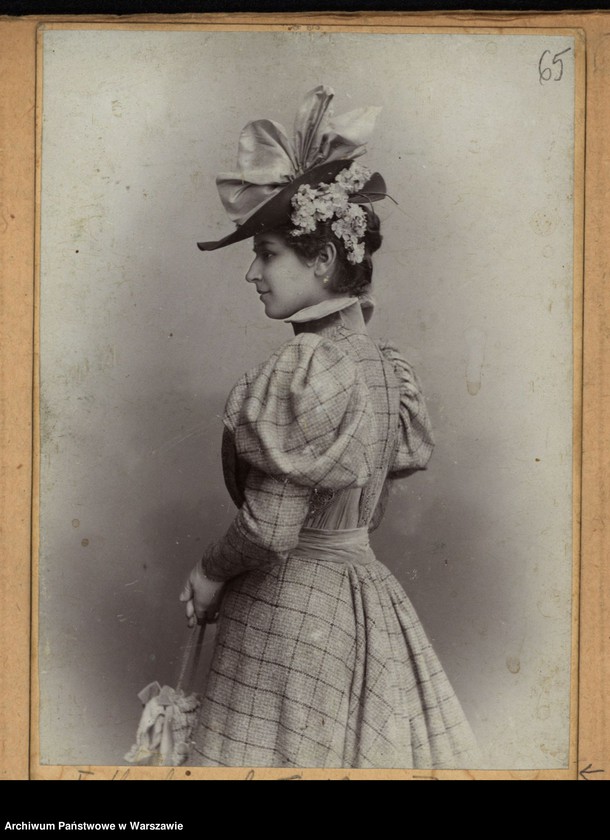 image.from.collection.number "Damy epok minionych111"