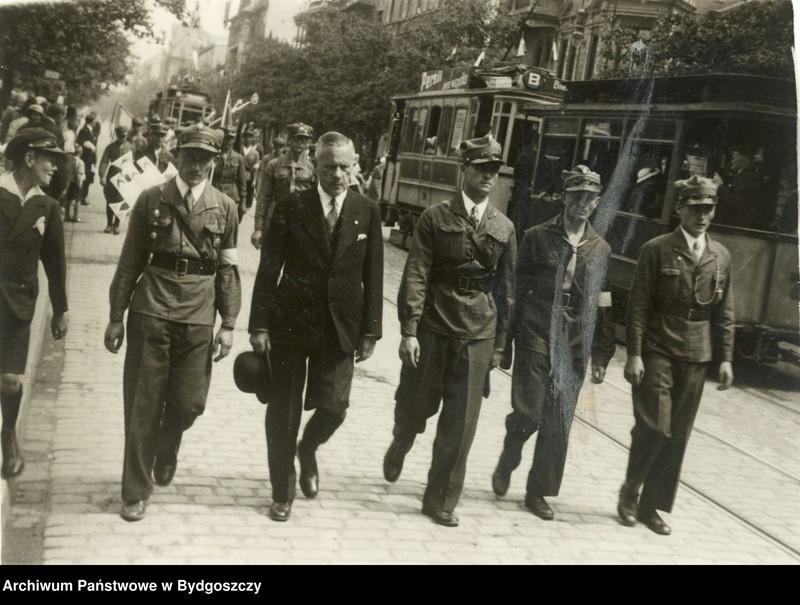 image.from.unit.number "Katolickie Stowarzyszenie Młodzieży Męskiej obwód bydgoski (album)"