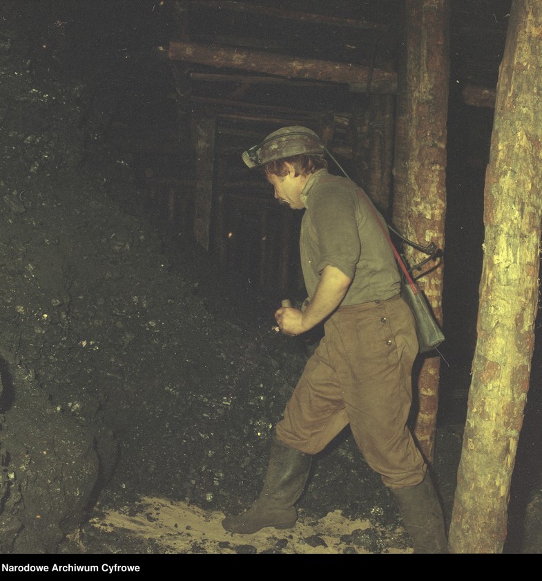 image.from.unit.number "Kopalnia Węgla Kamiennego "Jowisz" w Wojkowicach"