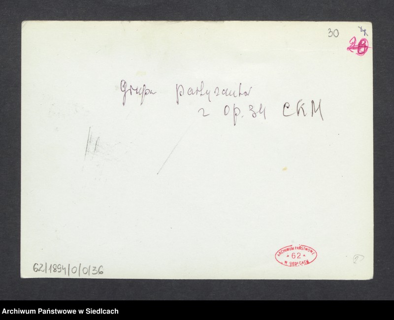 Obiekt Grupa z plutonu CKM na ćwiczeniach polowych z jednostki Album. Zdjęcia żołnierzy z Oddziału Partyzanckiego „Zenona” 9 Podlaskiej Dywizji Armii Krajowej opracowane ze zbioru Środowiska Żołnierzy O/P „Zenona” 34 pp i zbioru p. Barbary Wyczółkowskiej - Łotockiej