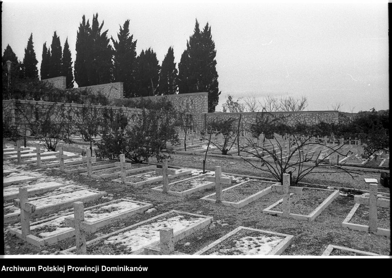 image.from.unit.number "Włochy. Polski Cmentarz Wojenny w Loreto"