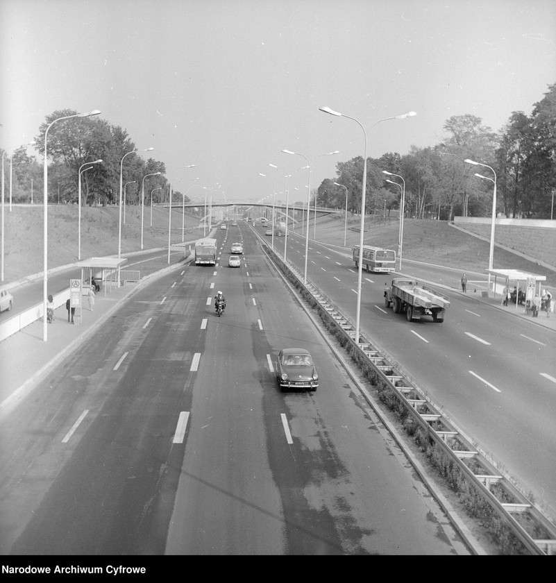 image.from.unit.number "Trasa Łazienkowska w Warszawie"