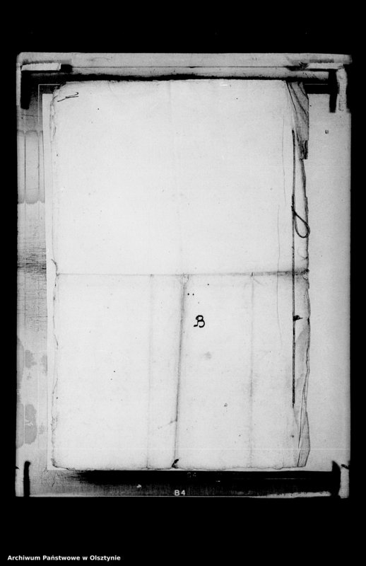 image.from.unit.number "3 Extracta aus Wolff von Kreuzens Handfesten über dem Amt Deutsch Eylau von 29.IX.1557, 1560 und 1598, dass die vom Adel, so im Amt gesessen oder Güter haben, bei ihrer Obrigkeit bleiben sollen, doch des Wolff von Kreuzen Erben sollen die Verwaltung über sie haben und die ritterpflichtigen Dienste"