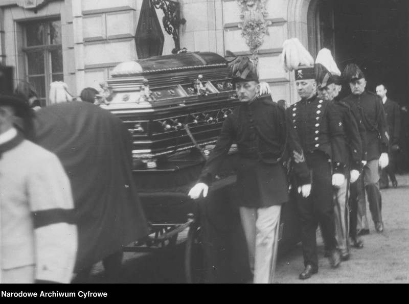 image.from.unit.number "Pogrzeb księcia pszczyńskiego Jana Henryka XV von Hochberg"