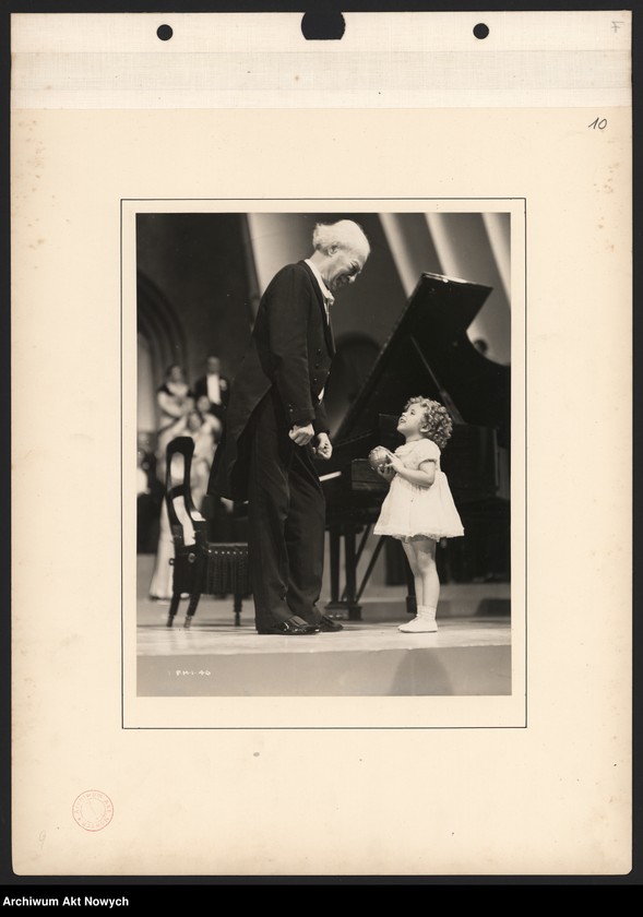 image.from.unit.number ""Sonata Księżycowa". Album fotografii ofiarowany A. Wilkońskiej przez L. Mendes