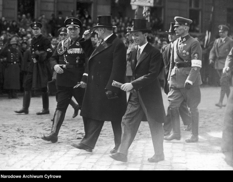 image.from.unit.number "Uroczyste posiedzenie Reichstagu w kościele garnizonowym w Poczdamie"