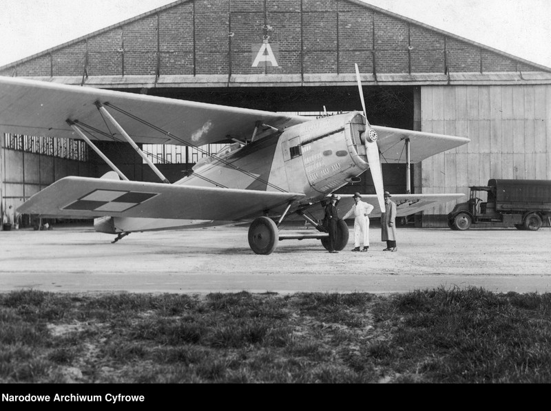 image.from.unit.number "Pierwszy lot transatlantycki majorów Kazimierza Kubali i Ludwika Idzikowskiego"