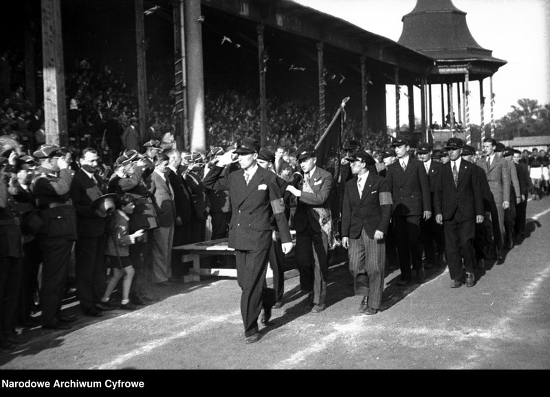 image.from.unit.number "Jubileusz 25 lecia Towarzystwa Sportowego Wisła Kraków"