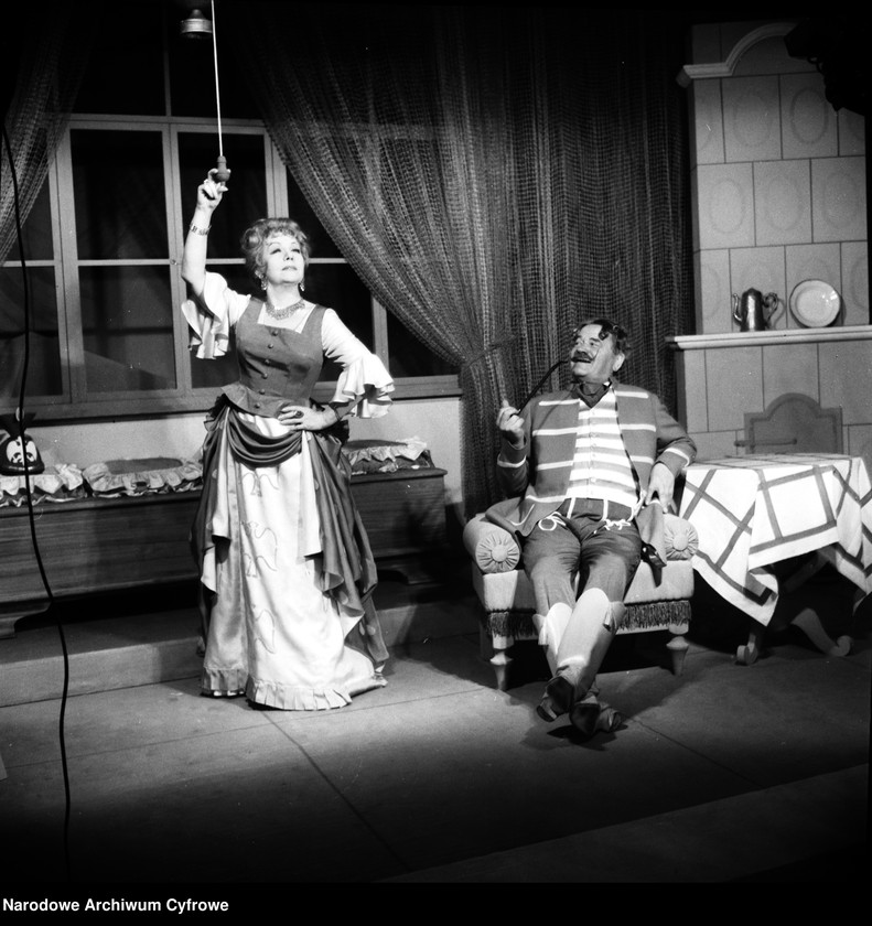 Obraz 16 z jednostki "Warszawa. Teatr Ludowy - sztuka "Żołnierz i bohater""