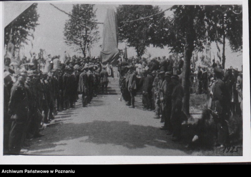 Obraz 3 z jednostki "Odsłonięcie pomnika Powstańców Wielkopolskich w Ostrzeszowie."