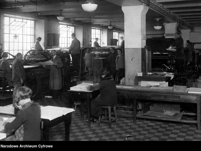 image.from.unit.number "Polska Wytwórnia Papierów Wartościowych w Warszawie"