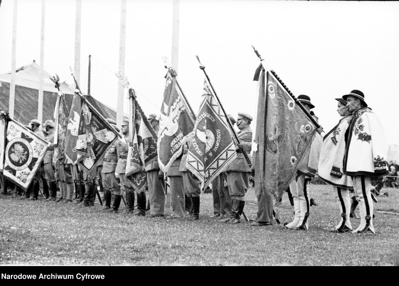 image.from.unit.number "XIV Zjazd Legionistów w Krakowie"