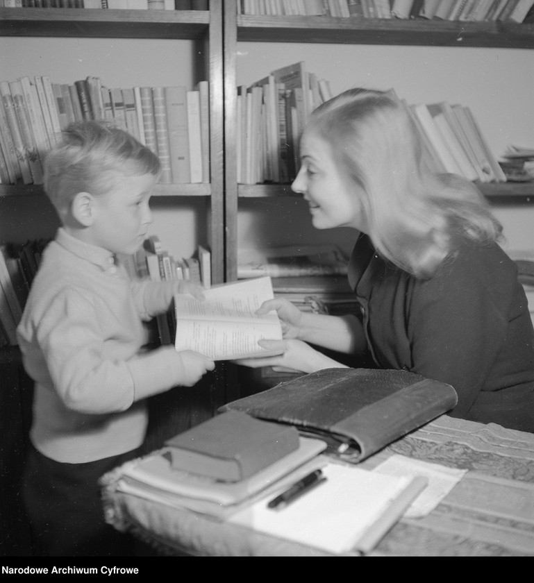 image.from.unit.number "Aleksandra Śląska z synem Szczęsnym"