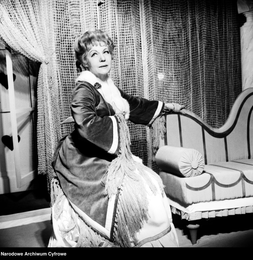 Obraz 5 z jednostki "Warszawa. Teatr Ludowy - sztuka "Żołnierz i bohater""