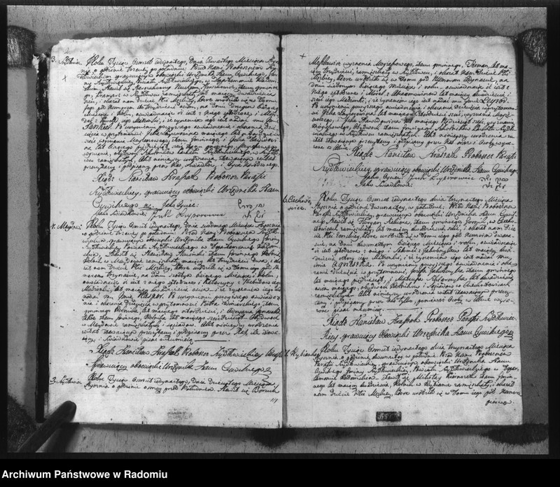 image.from.unit "Akta urzędnika stanu cywilnego gminy Szydłowiec z roku 1811"