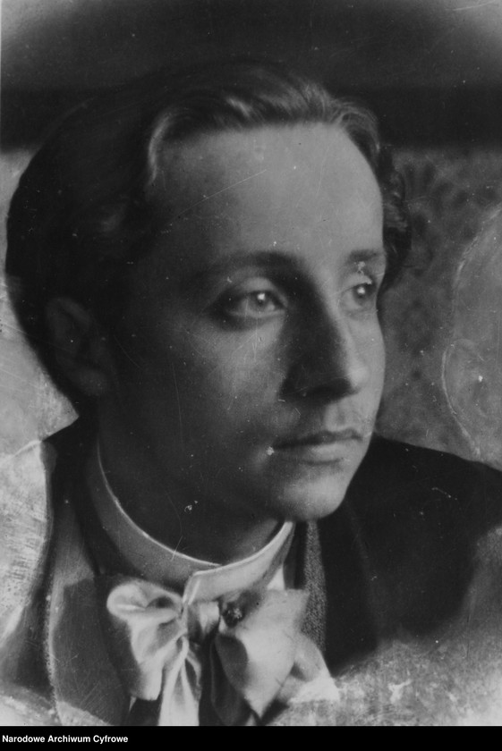 image.from.unit.number "Wojciech Weiss"