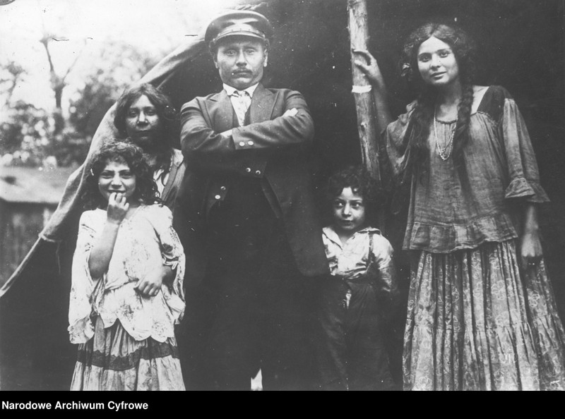 Obraz 1 z jednostki "Obóz cygański pod Warszawą"