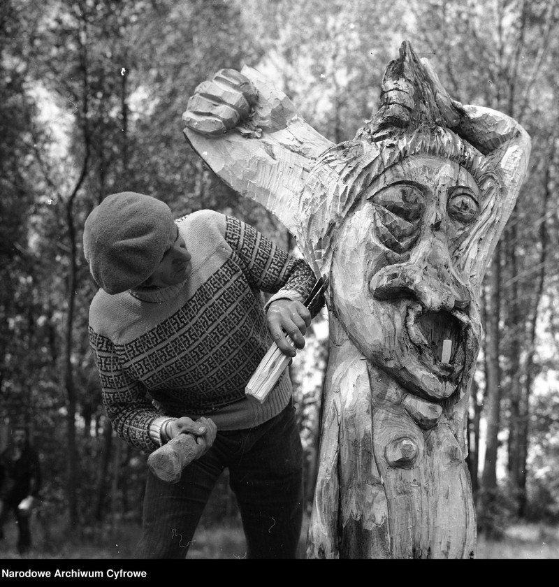 image.from.unit.number "Ogólnopolskie plenery rzeźby ludowej w Szamotułach i Turku"