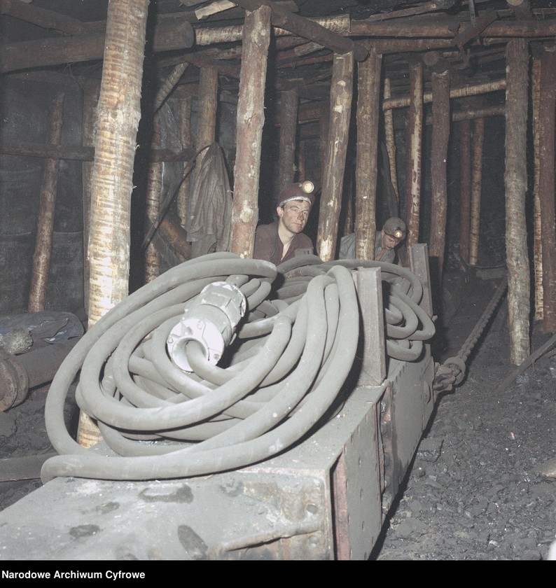 image.from.unit.number "Kopalnia Węgla Kamiennego "Jowisz" w Wojkowicach"