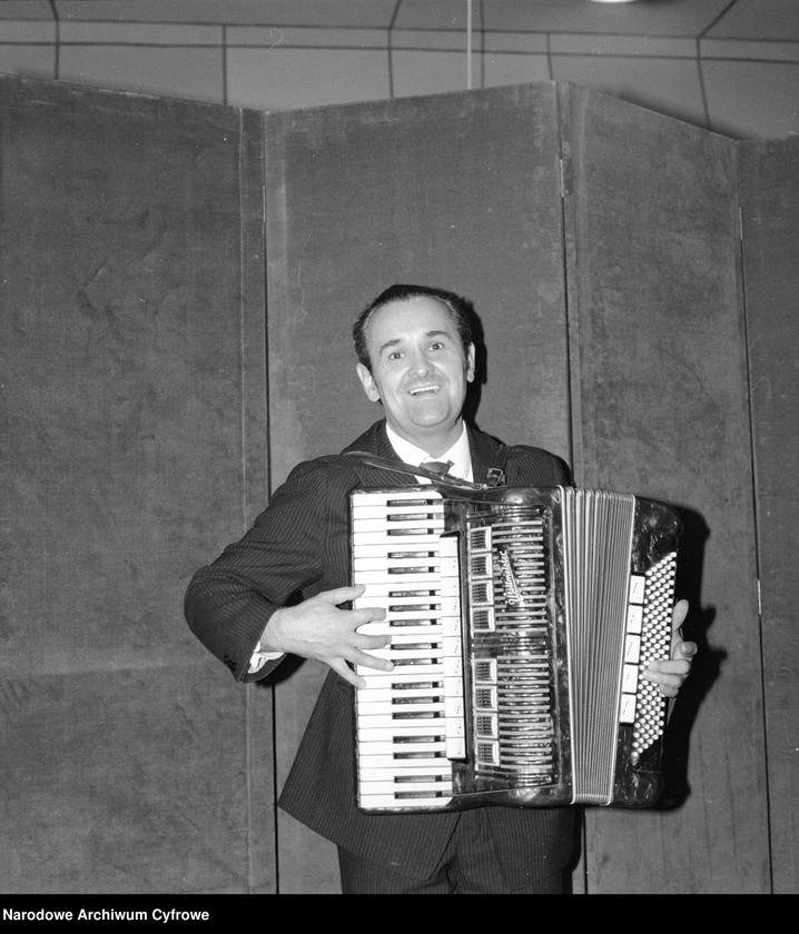 image.from.unit.number "Nagrywanie 500. odcinka słuchowiska radiowego "W Jezioranach" w Polskim Radiu"