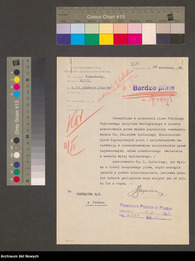 image.from.unit "Interwencje dyplomatyczne w sprawie osób prywatnych; geologa dra Zdzi­sława Opolskiego, aresztowanego pod zarzutem szpiegostwa; Piotra Maka i Jakuba Kowalczyka zatrzymanych na granicy (raporty Poselstwa RP w Pradze i Konsulatu RP w Użhorodzie, odpowiedź czeskiego MSZ na notę Poselstwa, korespondencja, wycinek prasowy)"