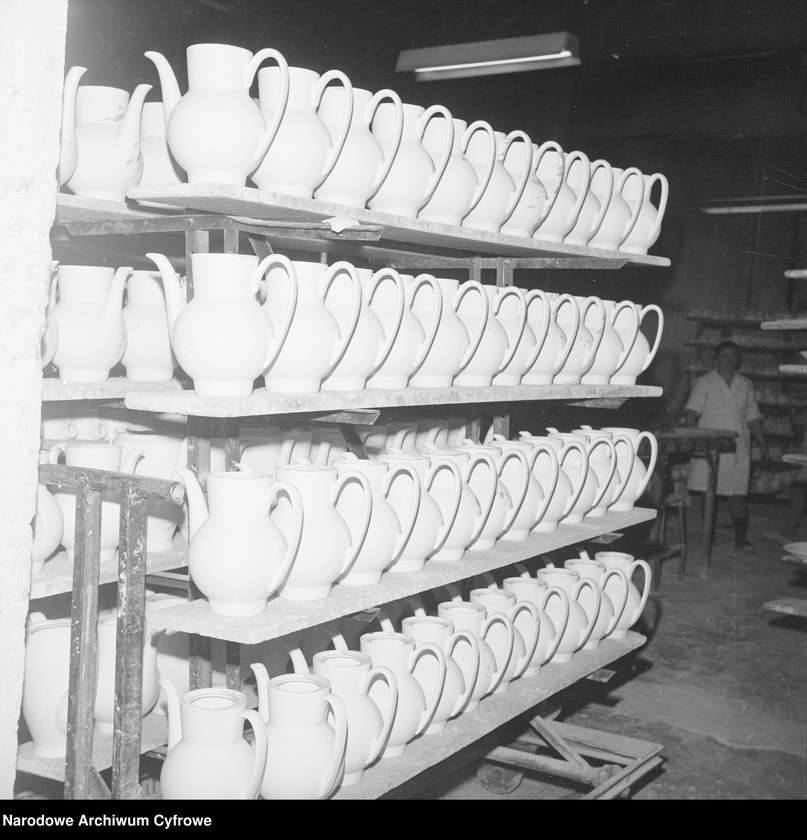 Obraz 12 z kolekcji "Fabryki i zakłady pracy w PRL111"