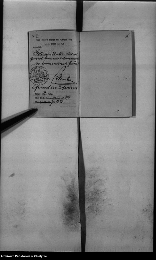 image.from.unit.number "Reg.[ierungs] Büreau-Diätar Plaumann [Friedrich Wilhelm] den 1. 6. 1901 Regier.[ungs] Sekretär"