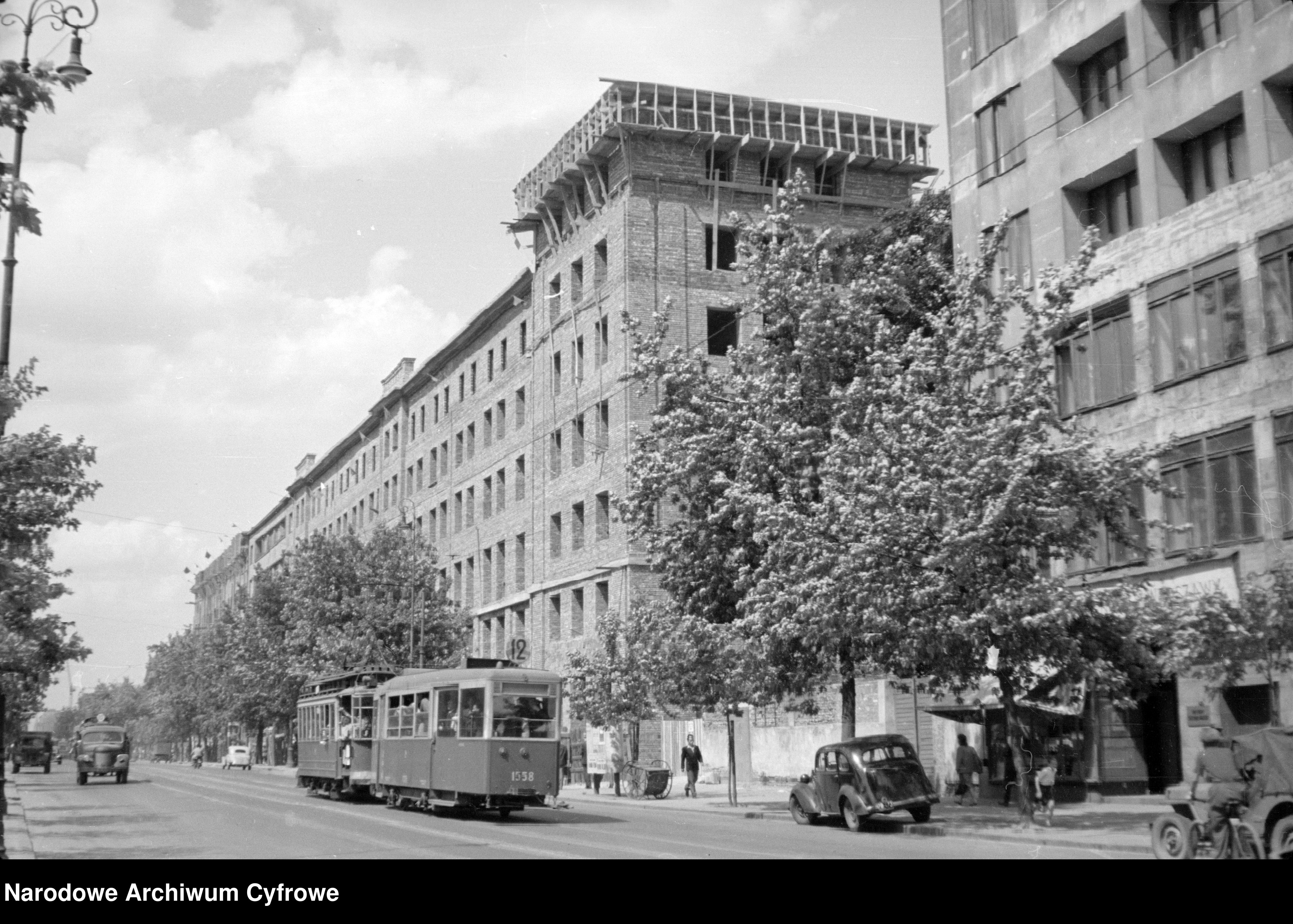Skan z jednostki: Budowa bloków Marszałkowskiej Dzielnicy Mieszkaniowej przy ul. Marszałkowskiej w Warszawie