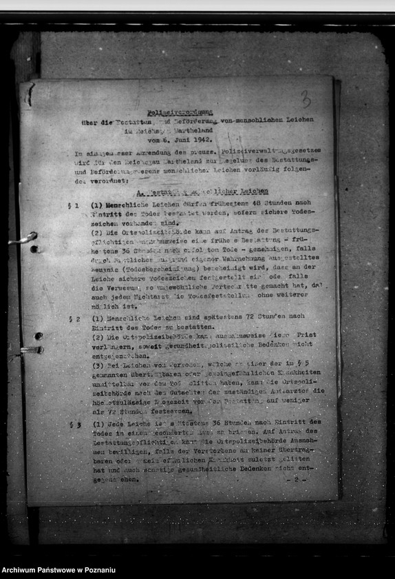 Obraz 7 z jednostki "Bestattung menschlicher Leichen. Überwachung der Lager des Bundes Deutscher Mädel. Bekämpfung der Verlausung. Typhussonderermittlung"