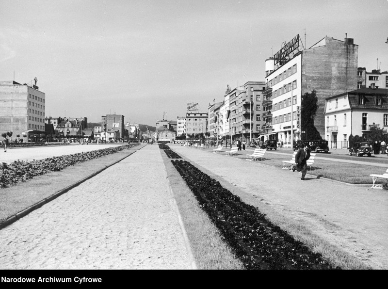 Obraz 11 z kolekcji "Gdynia lat 30. XX wieku na fotografiach Henryka Poddębskiego111"