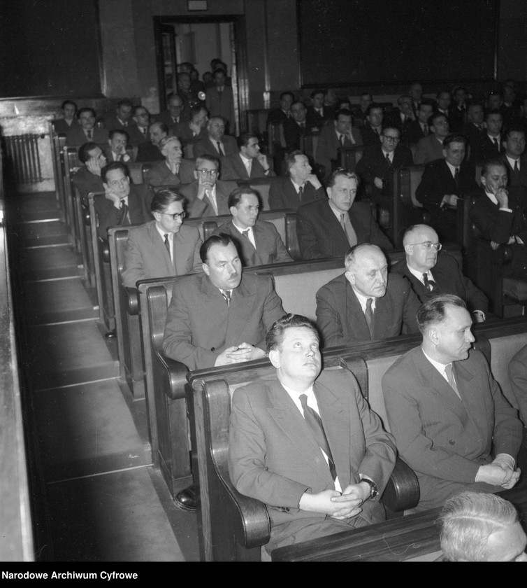 image.from.unit.number "Pierwsza sesja Sejmu II kadencji "