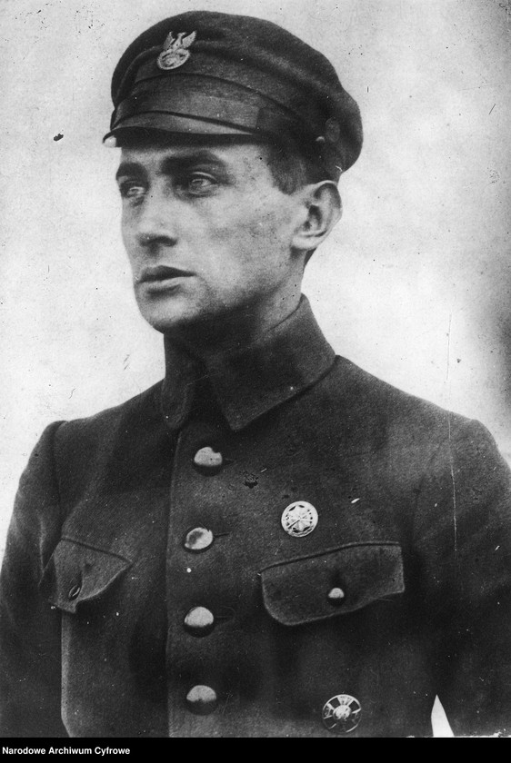 image.from.unit.number "Julian Stachiewicz"