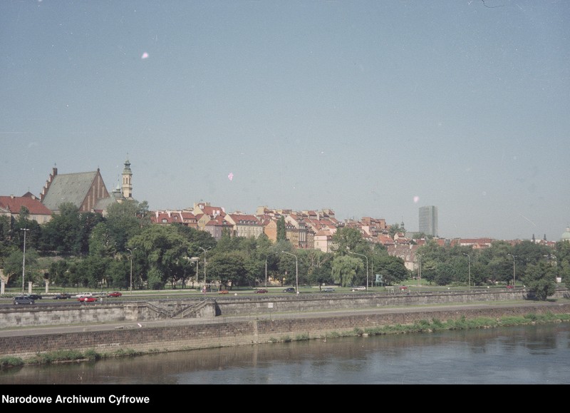 image.from.unit.number "Stare Miasto w Warszawie - widok od strony Wisły"