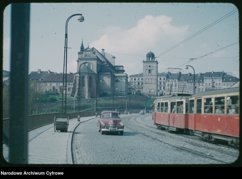 image.from.unit "Widoki Warszawy na trasie: Powiśle - Hoża - Nowy Świat - Stadion X-lecia - Praga Północ - trasa W-Z - Krakowskie Przedmieście - Nowy Świat - Aleje Jerozolimskie - Marszałkowska"