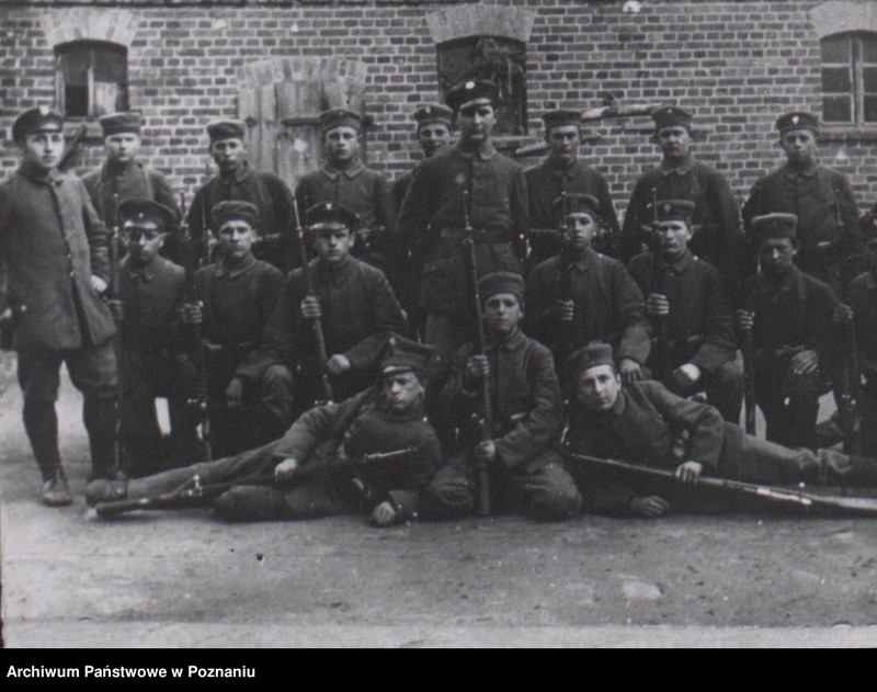 Obraz 3 z jednostki "Rekruci do wojska wielkopolskiego w Miłosławiu. Kwiecień 1919."