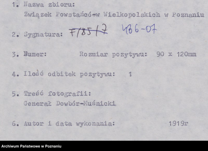 Obraz 16 z jednostki "Generał Józef Dowbór - Muśnicki podczas zaprzysiężenia Straży Ludowej na Placu Wolności w Poznaniu."