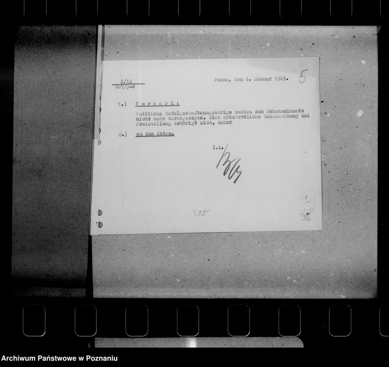 Obraz 10 z jednostki "Befreiung von Schanzarbeiten (weiblicha Gefolgschaftsmitglieder)"